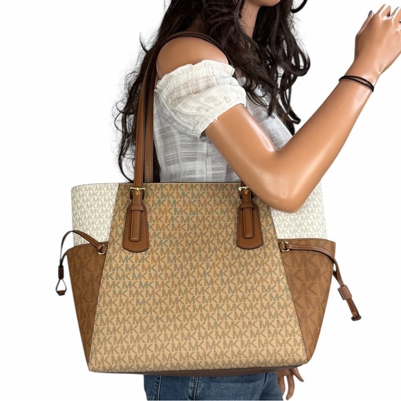 Michael Kors Voyager MD Tote Shoulder Bag MK Camel Multi - Picture 2 of 13